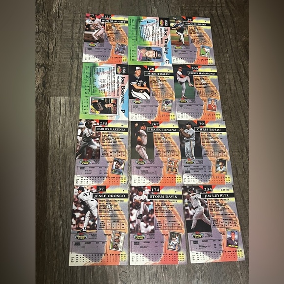 FINAL PRICE Bundle of Baseball Cards - Picture 2 of 2